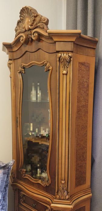 Гостиная Румыния дерево