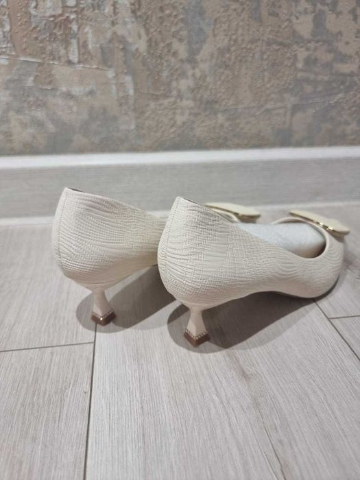 Продам туфли. Б/у в отличном состоянии