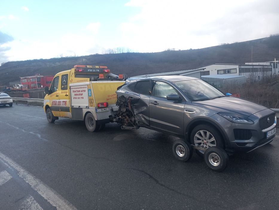 Platforma Tractari Auto /Floresti / Cluj non stop /rar oricand la oric