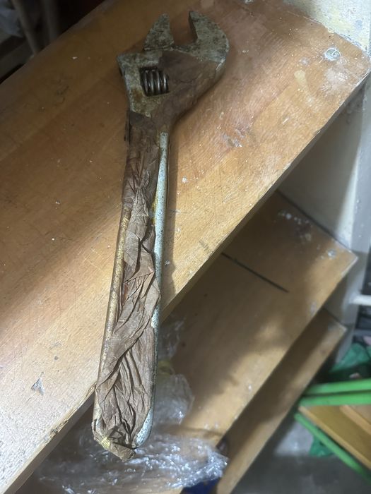 Инструмент для сантехников