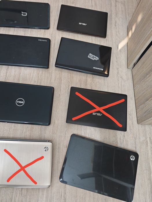 Lot 2 de 9 laptopuri