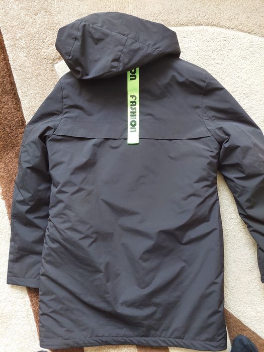 Продам куртки.  Зима и осень