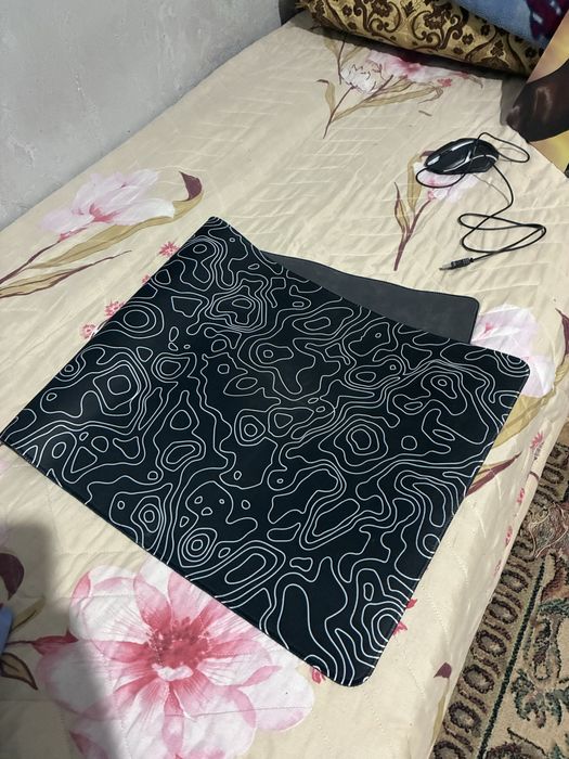 Продаю мышку и коврик