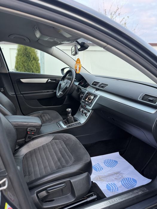 Volkswagen Passat B7 2.0 TDI 140CP 2012