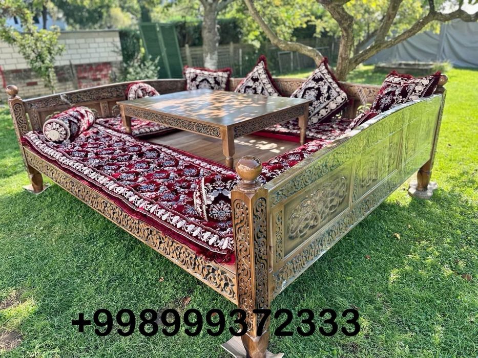 Продаю тапчан отличный из ореха