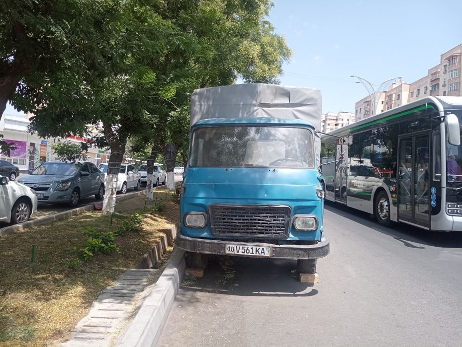 Yuk mashina kafolatlangan