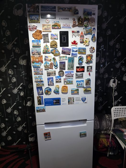 Холодильник Samsung