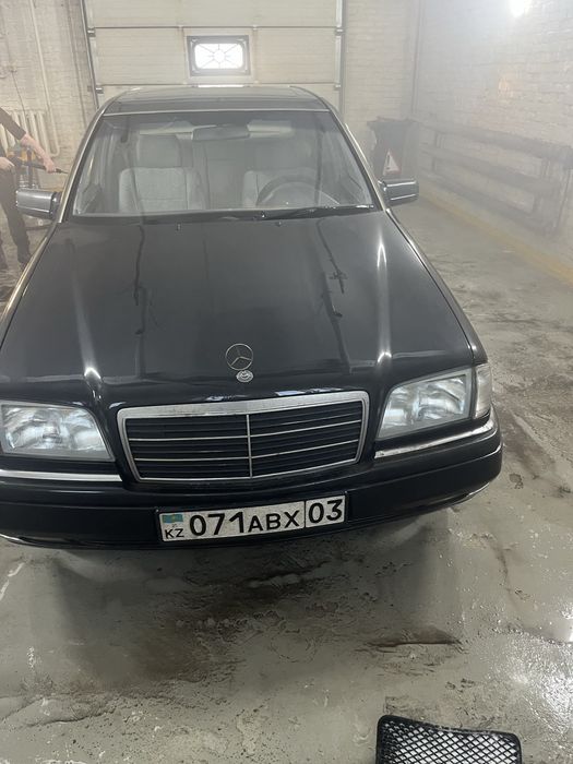 Мерсседес бенц С180