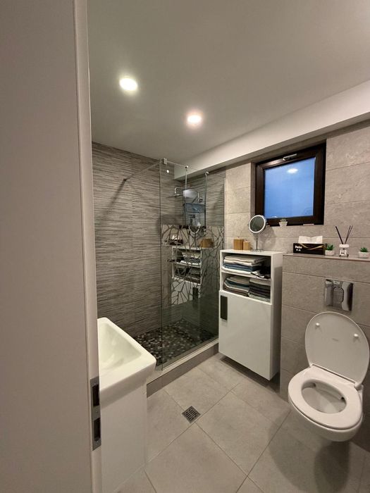 Apartament 3 camere bloc nou loc parcare inclus