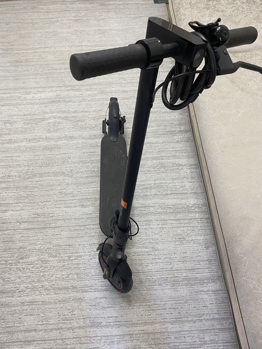 Продам электросамокат Xiaomi PRO 2