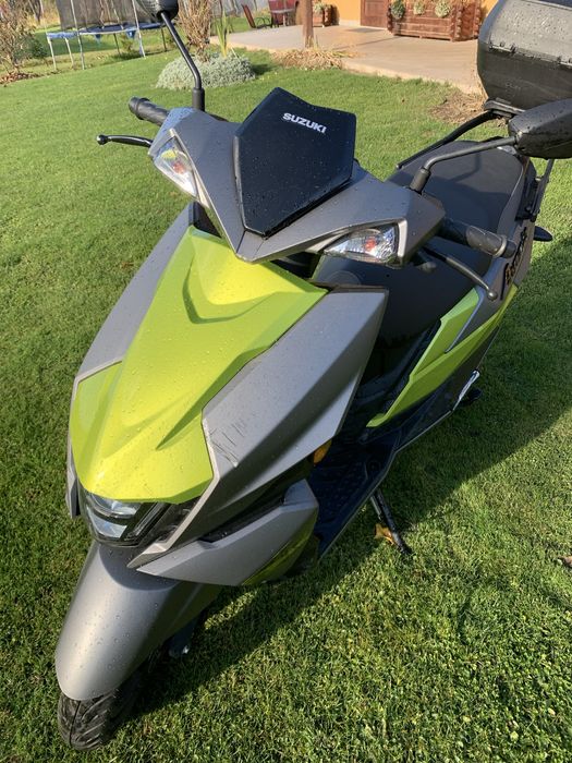 Vând Scuter Suzuki 125cc