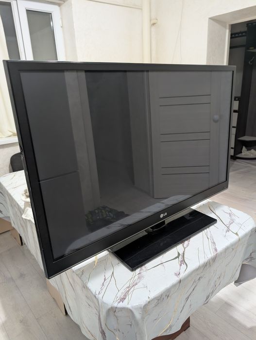Плазменный телевизор LG