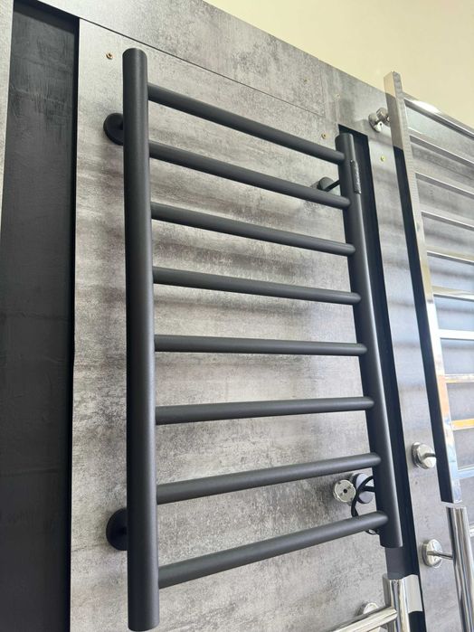 Полотенцесушитель современный с гарантией от производителя.