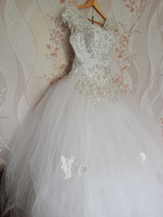 Срочно продам свадебное платье!