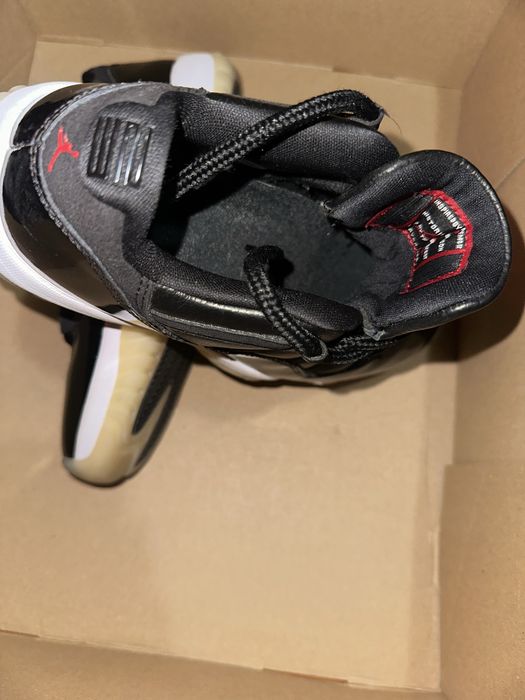 Adidasi jordan 11 retro