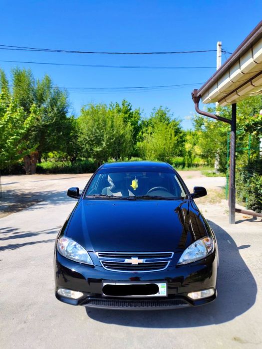 Машина Жентра черная