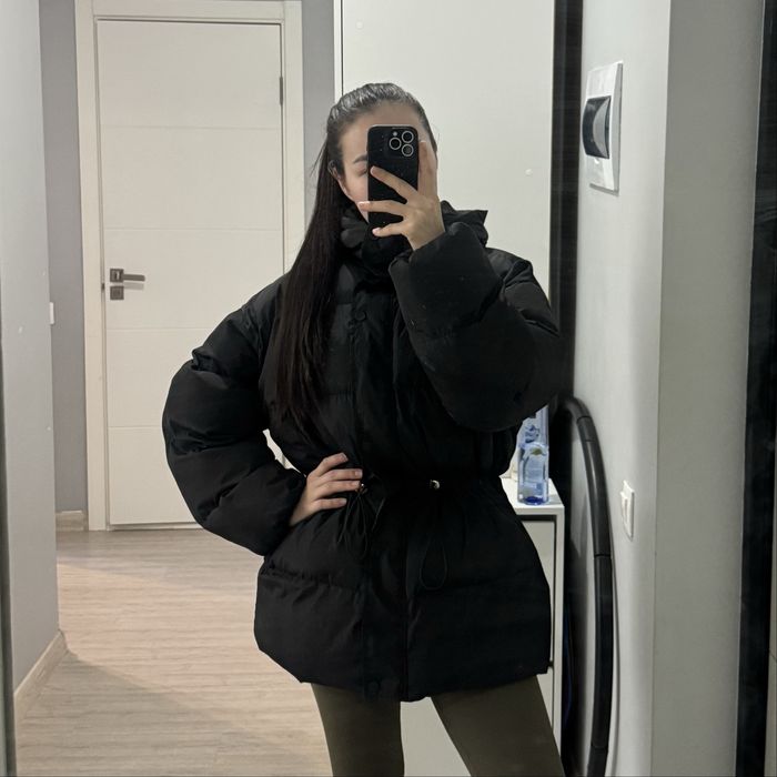 Весенняя куртка черная