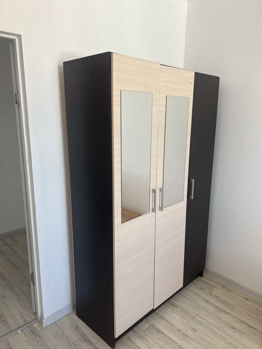 Продам спальный с комодом