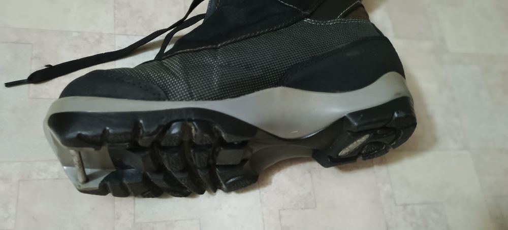 Лыжные ботинки 38размер