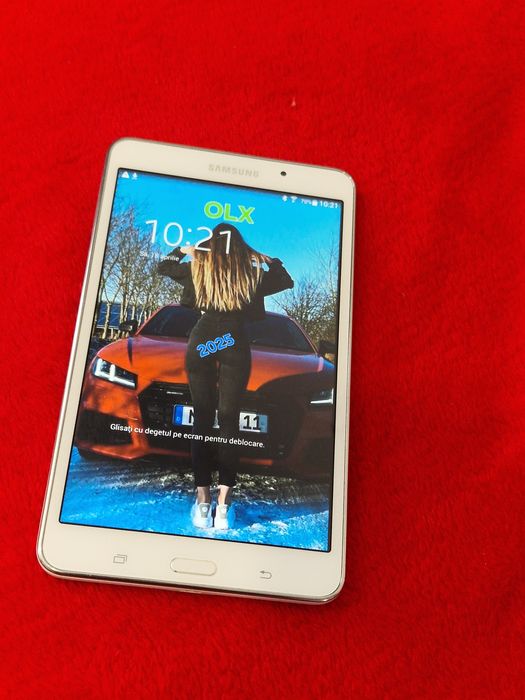 Tableta Samsung Tab 4 cu android 4.4