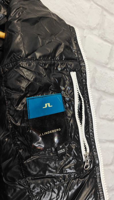 J Lindeberg Оригинално дамско яке с пух размер М