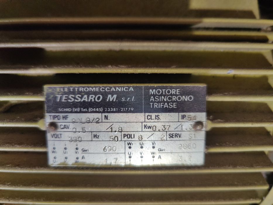 Motor electric trifazat cu reductor 1.3kW, 31rpm, 220/380V