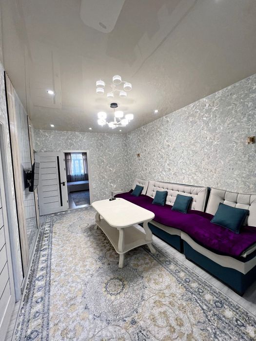 Миробод тумани Узбекистон метроси якинида  Янги таъмирли квартира