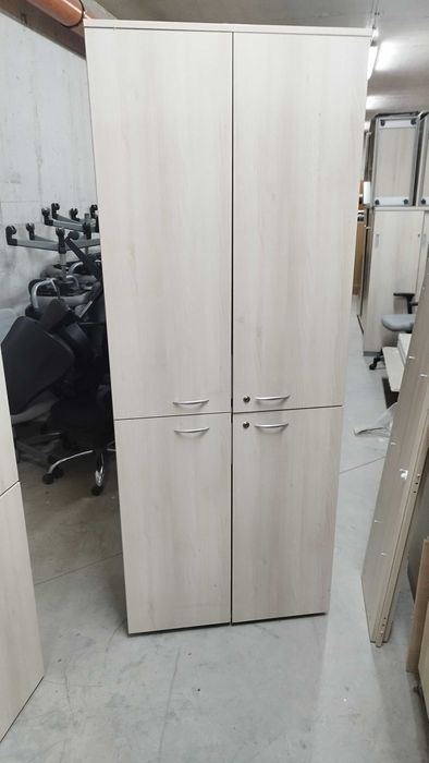 Гардероб с четири врати и рафтове - Офис шкаф -  80/40/205