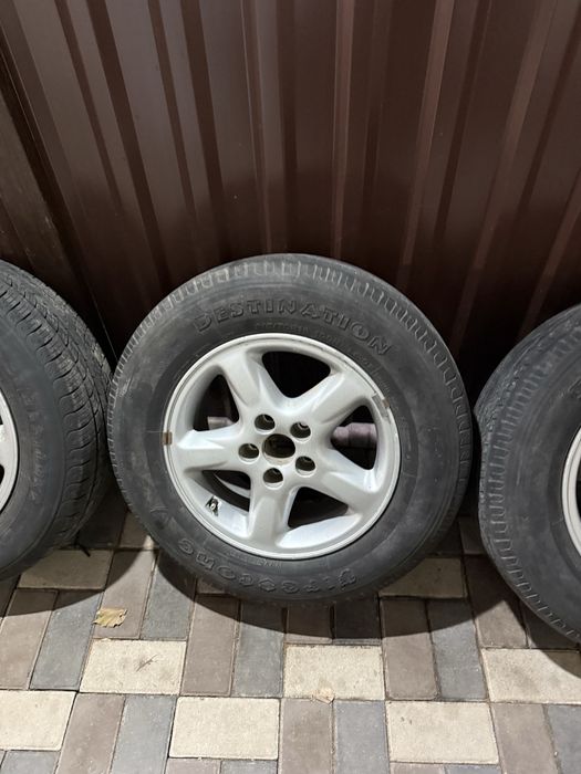 Комплект шин с дисками тойота