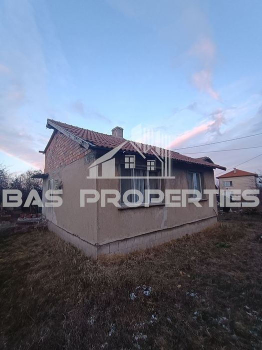 Продава се Къща в с. Петърч, Област София-област - 65 кв.м за 1460 €/кв.м - Снимка #1