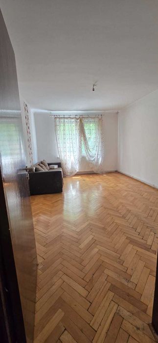 Apartament 65mp Targu Mures, Cartierul Tudor decomandat, 3 camere, 2 bai, balcon, etaj 3