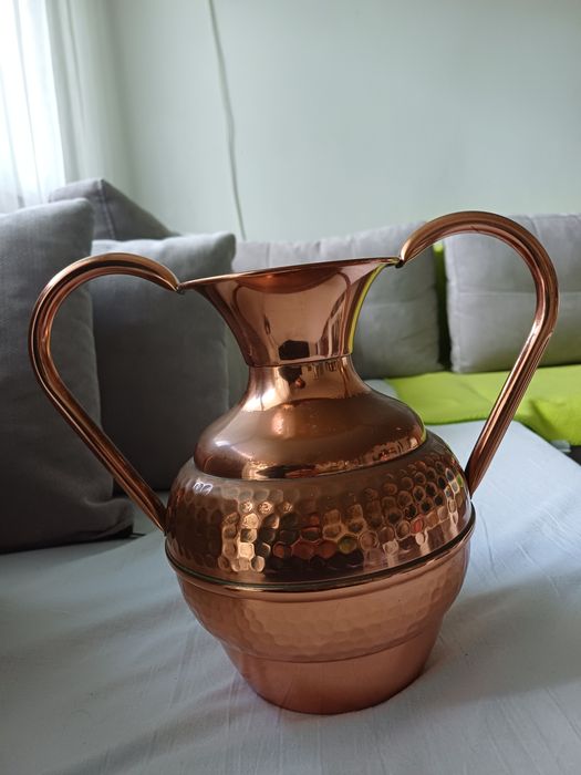 Медна ваза,Френска