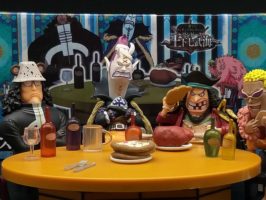 Аниме фигурки ONE PIECE Seven Warlords of the Sea  - Манга