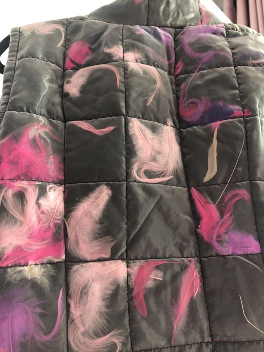 Vesta dama de fas cu pene roz cu gri