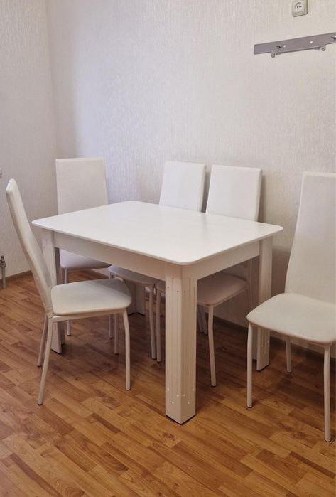 Продам стол со стульями