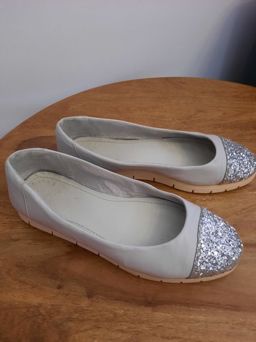 Vand balerini din piele