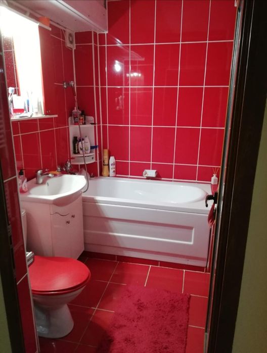 PROPRIETAR. De vanzare apartament 3 camere.