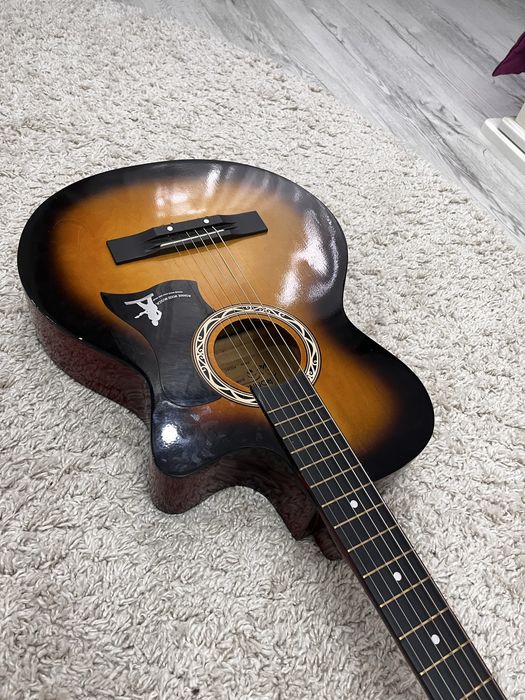 Аккустическая гитара