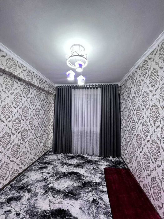 3 хоналик квартира 2 кават кирпичный дом, 7 микр, 43-мактаб