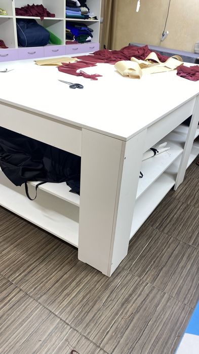 Продам раскроечный стол