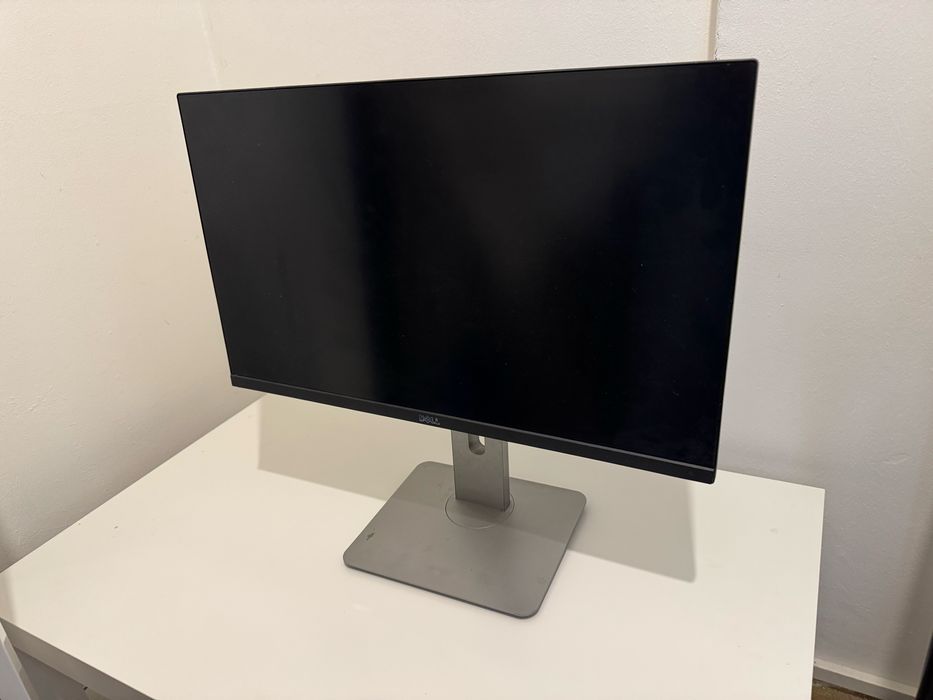Monitor Dell U2515H – 25” QHD, stare foarte bună