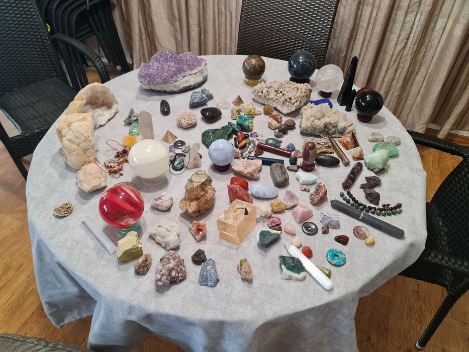 Sfera obsidian negru, piatra naturala, 90mm diametrul

Piatra naturala