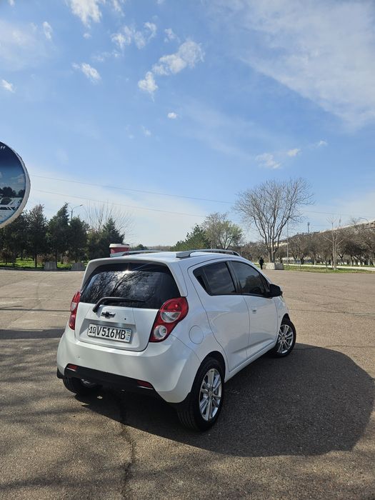 Spark sotiladigan holat yaxsh kiraska bor 15 kobilt diska yangi balon