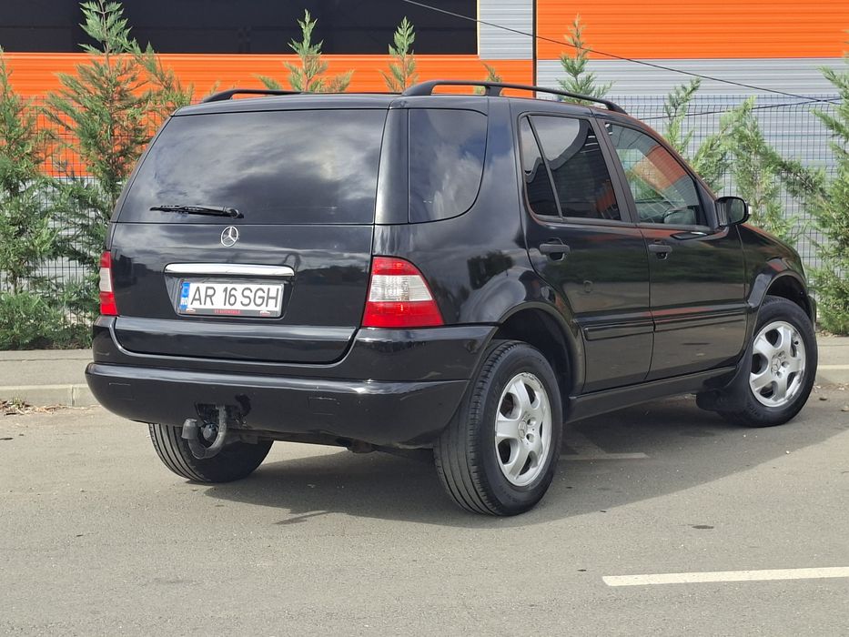 Mercedes ML 270 cutie manuala