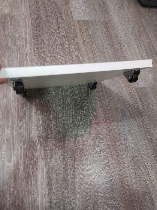 Подставка напольная для цветов