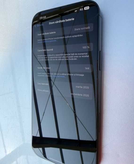 Vând iPhone 16 Pro max