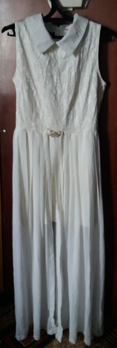 Платье женское..