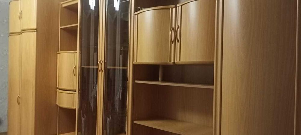 Продается стенка шкаф