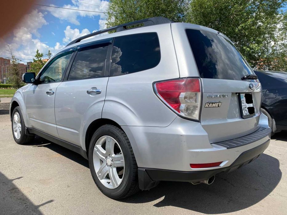Subaru Forester 2010 г.