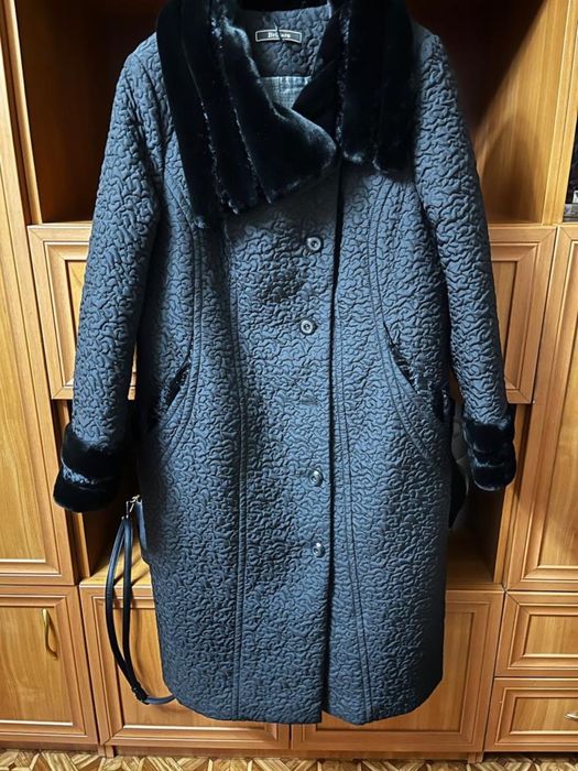 Продам зимнее пальто в хорошем состоянии